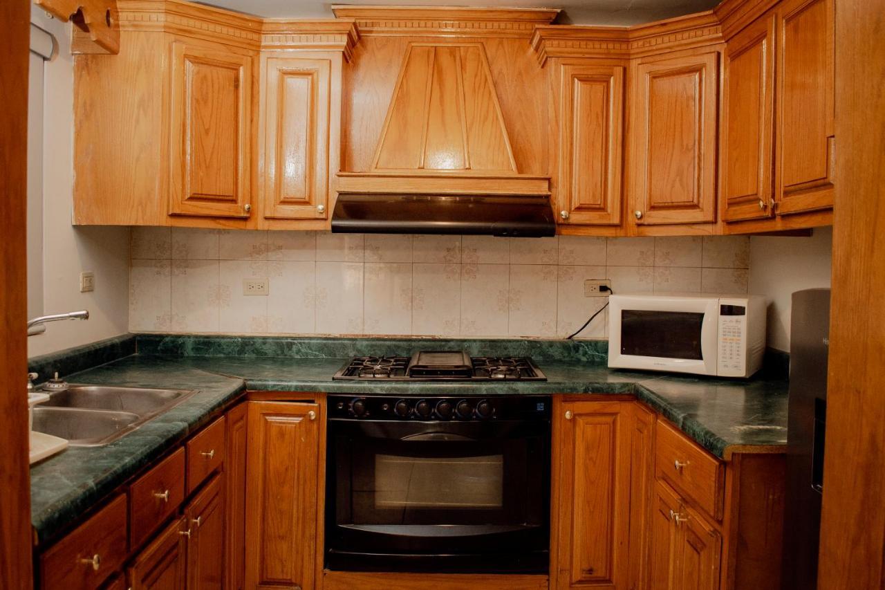 Suites Cervantes Chihuahua Extérieur photo