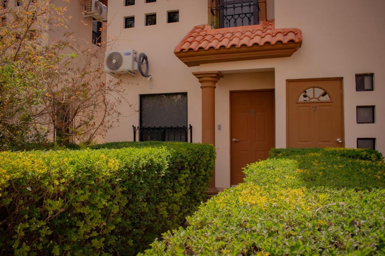 Suites Cervantes Chihuahua Extérieur photo