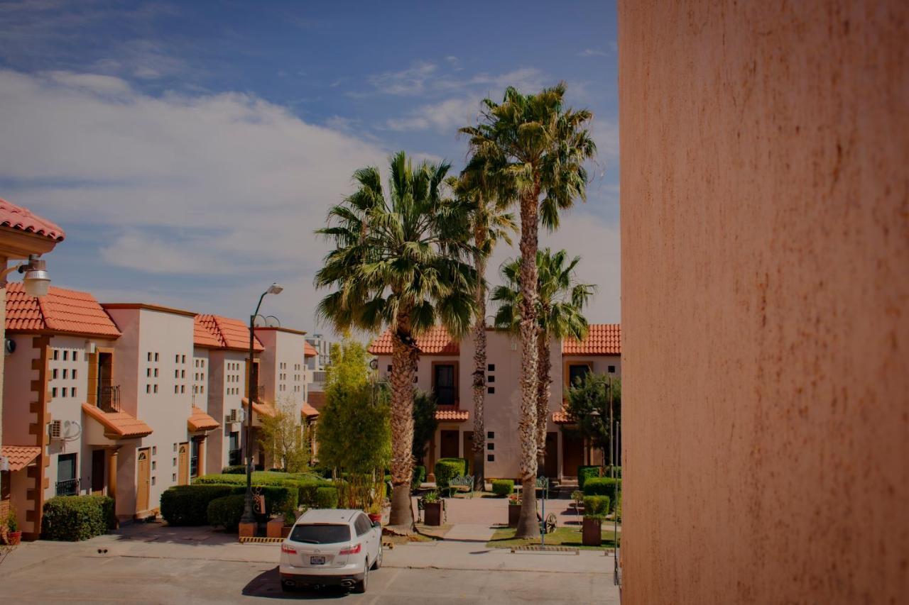 Suites Cervantes Chihuahua Extérieur photo