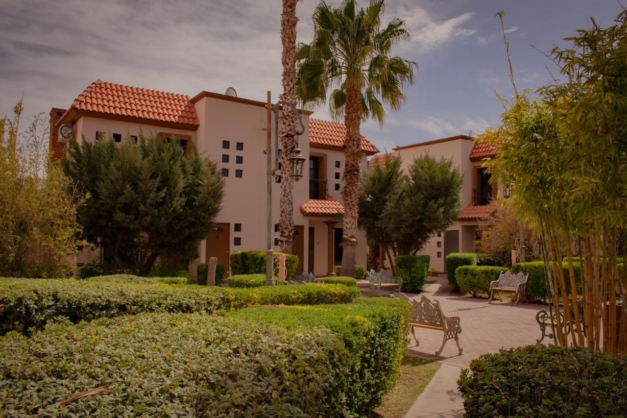 Suites Cervantes Chihuahua Extérieur photo
