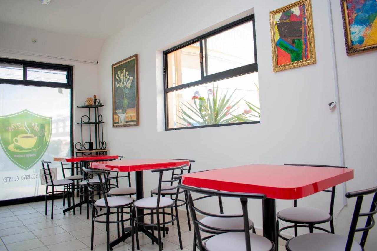 Suites Cervantes Chihuahua Extérieur photo