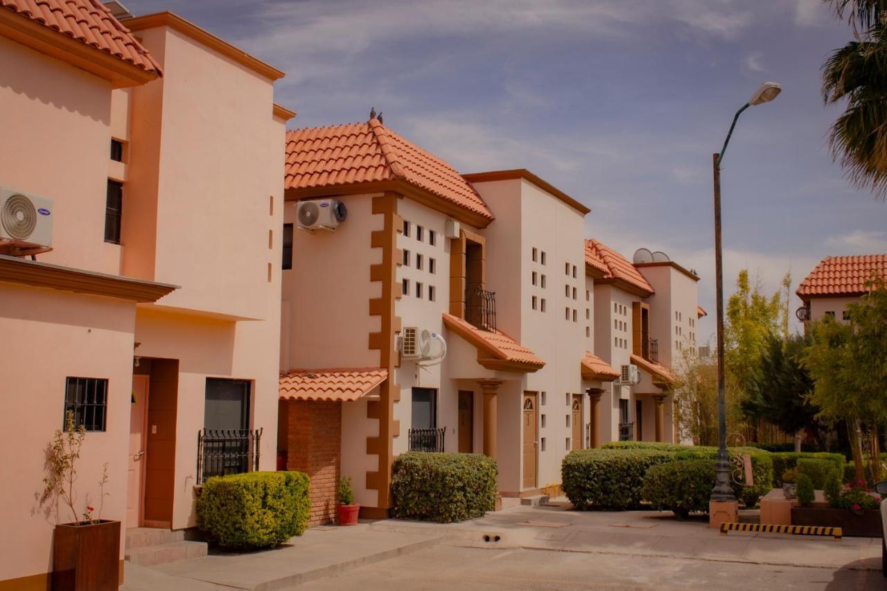 Suites Cervantes Chihuahua Extérieur photo