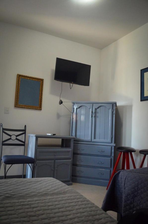 Suites Cervantes Chihuahua Extérieur photo